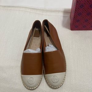 TB Leather brown/cream flat espadrille 8.5 barely worn
